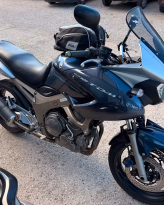 Yamaha TDM twin 900