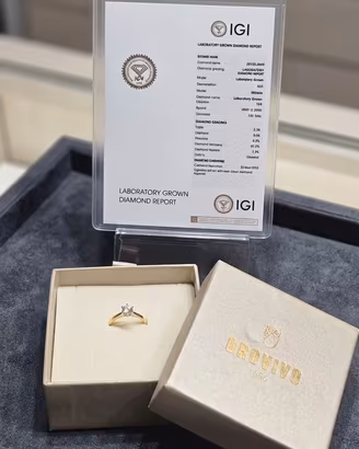 Anello Solitario in Oro con Diamante Ecologico-IGI