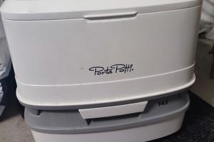 Porta potty  chimico van furgone camperizzato 