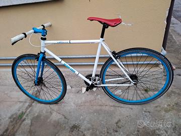 Bici scatto fisso