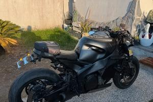 Yamaha FZR 1000 Exp