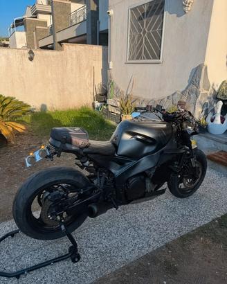 Yamaha FZR 1000 Exp
