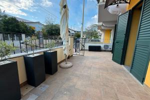 Bosa Marina Piano Terra Arredato con Cortile 140mq