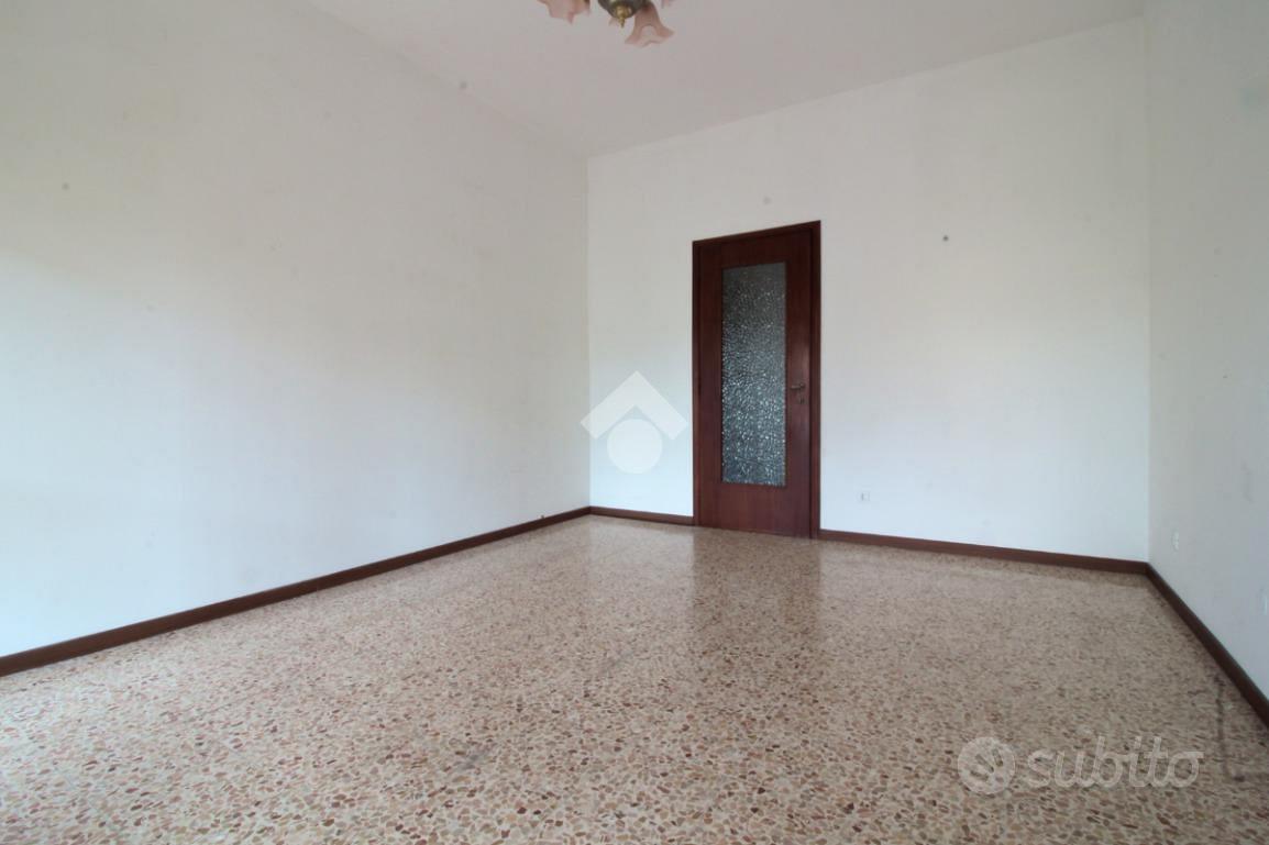 3 LOCALI A PAVIA - Vista 4