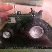 set 22 pezzi miniatura trattori storici