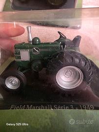 set 22 pezzi miniatura trattori storici