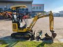 escavatore-usato-komatsu-pc16r-montabert-sc8