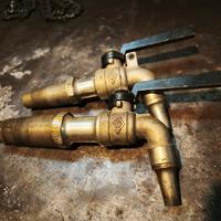 rubinetti conici per bott vino  in legno 