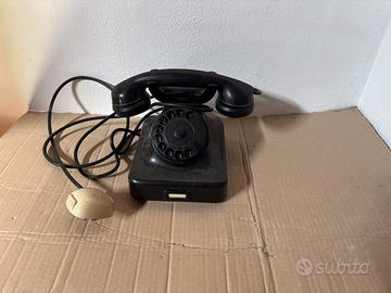 Telefono vintage da tavolo