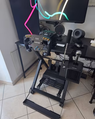 Postazione Sim Racing Fanatec completa – CSLDD 8Nm