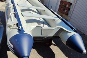 Gommone 4 MT e motore 4 tempi