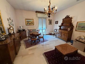 Rif.2460RA38449| appartamento trilocale