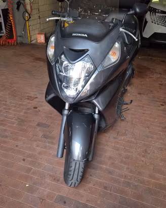 Honda Silver Wing 400 anno 2008