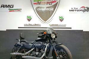 Harley-Davidson 883 Iron Sportster - 2010