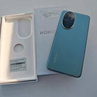 Honor 200 emerald green