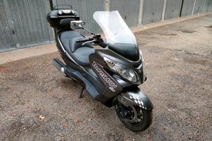 scooter Burgman 400
