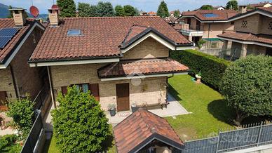 VILLA SINGOLA A ROSTA