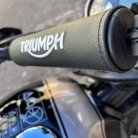 Triumph praticamente nuova
