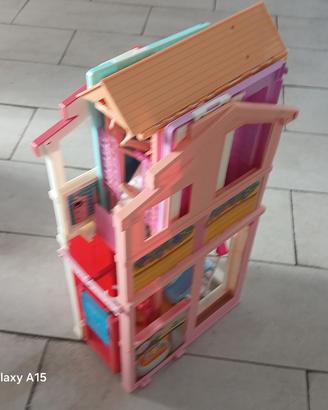 Casa delle Barbie grande 
