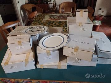 servizio piatti e tazzine porcellana Eschenbach 