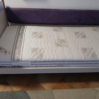 Letto singolo ragazza