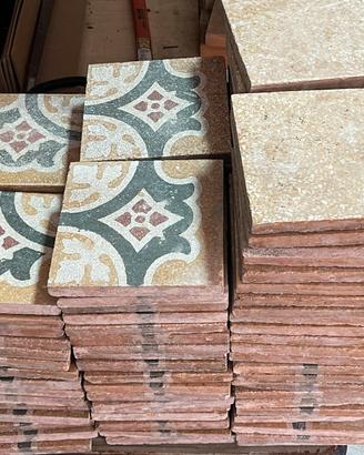 Pavimento mattonelle 20x20 in graniglia