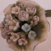 Piccolo mazzolino di fiori in ceramica