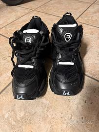 Balenciaga runner