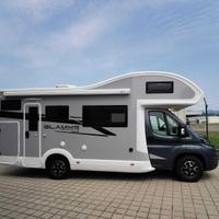 MCLOUIS GLAMYS 322 (a noleggio)