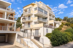 3 LOCALI A VASTO