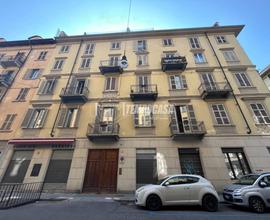 Negozio a Torino Via Rodolfo Montevecchio 2 locali