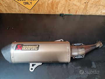 Terminale Akrapovic per Yamaha XMAX250 (2007-2016)