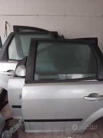 Ford Focus SW Portiere e portellone