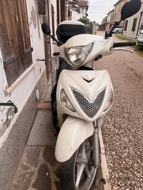 Suzuki Sixteen 150 da sistemare o per ricambi