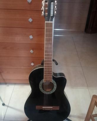 chitarra classica elettrificata Harley Benton