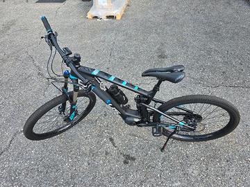 Bicicletta pedalata assistita