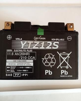 batteria 12 volt 