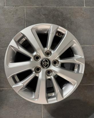 Cerchi in lega 16” originali Toyota Yaris Cross