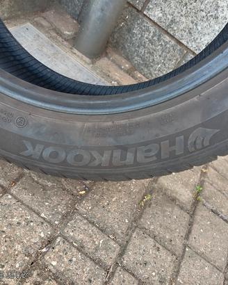 Pneumatici invernali hankook