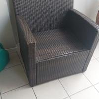 Tavolo e 2 poltrone in rattan 