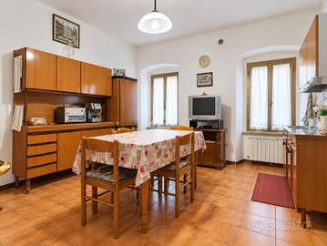 CASA SEMINDIPENDENTE A SIGILLO