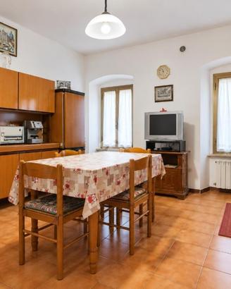 CASA SEMINDIPENDENTE A SIGILLO