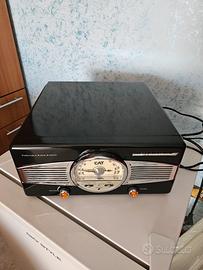 giradischi con radio 