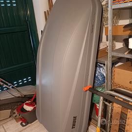 Thule, baule per macchina.