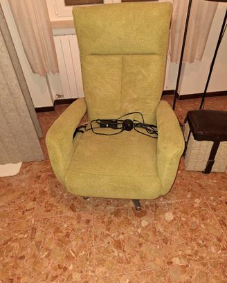 Poltrona relax elettrica alzapersona-NUOVA