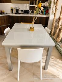 Tavolo Calligaris allungabile in vetro temperato