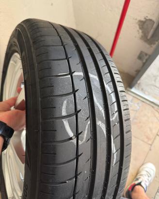 Pneumatici 4 stagioni + cerchi R16