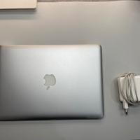 MacBook pro 13 2011