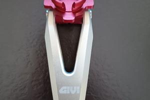 Supporto per navigatore smartphone GIVI S902A