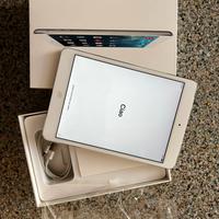 Ipad mni 2 wifi+cellular 16 gb+ tastiera e cover